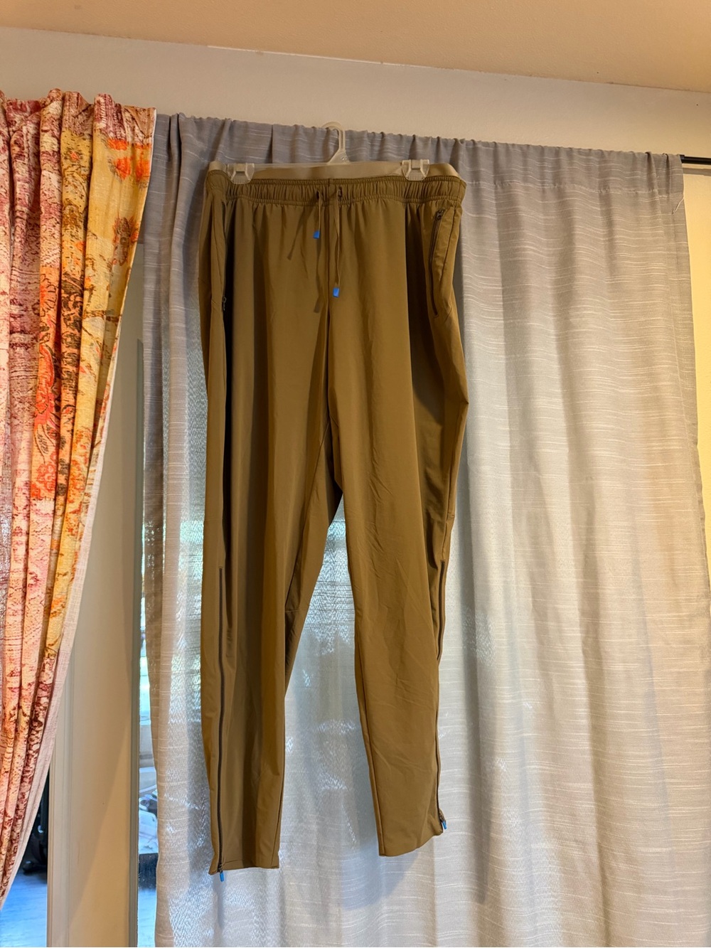 Janji Olive Green Lightweight Run Joggers